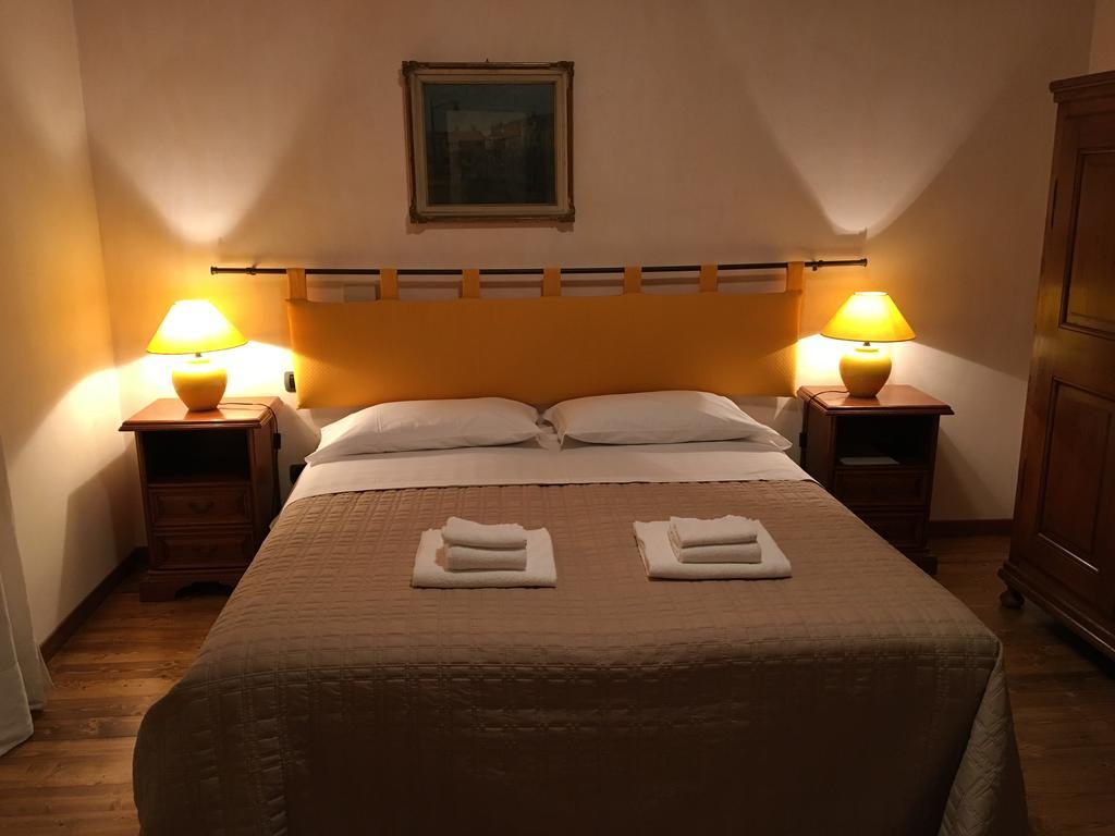Agriturismo Relais "Il Bricco" Nizza Monferrato Exterior foto